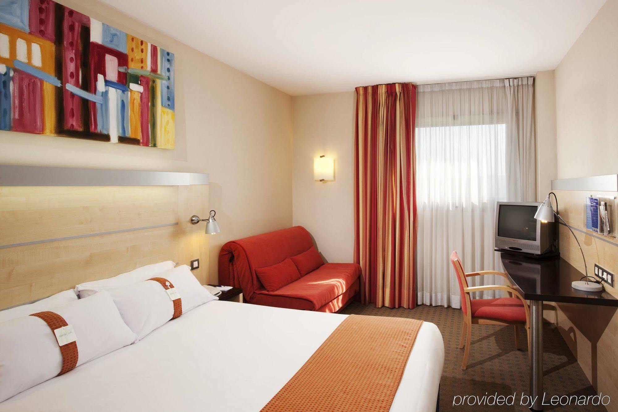 Holiday Inn Express Barcelona - Montmeló, an IHG Hotel Granollers Quarto foto